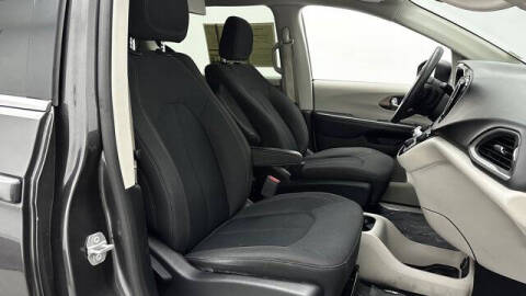 2019 Chrysler Pacifica LX