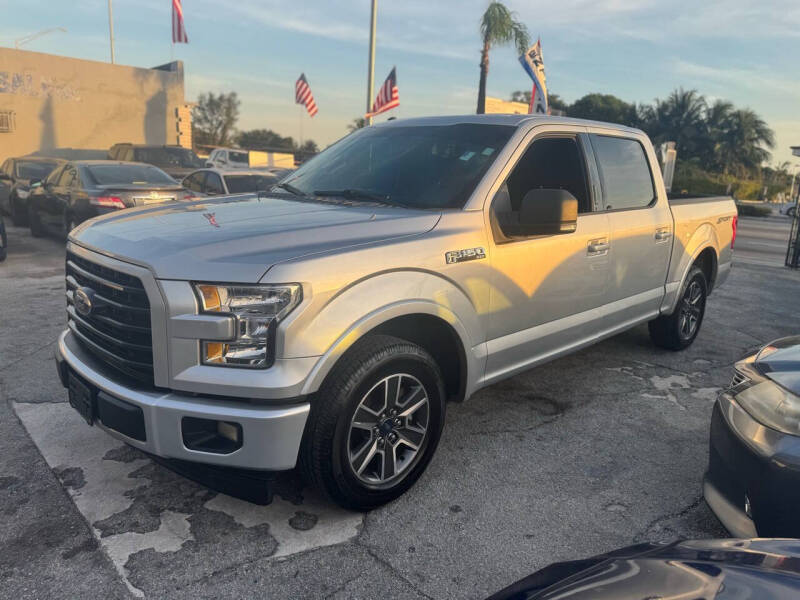 2017 Ford F-150 XLT photo 12