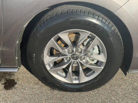 2021 Toyota Sienna XLE 7-Passenger