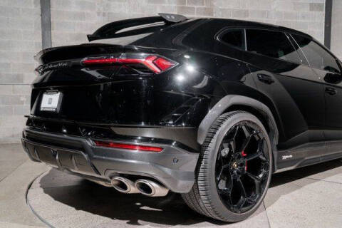 2023 Lamborghini Urus Performante