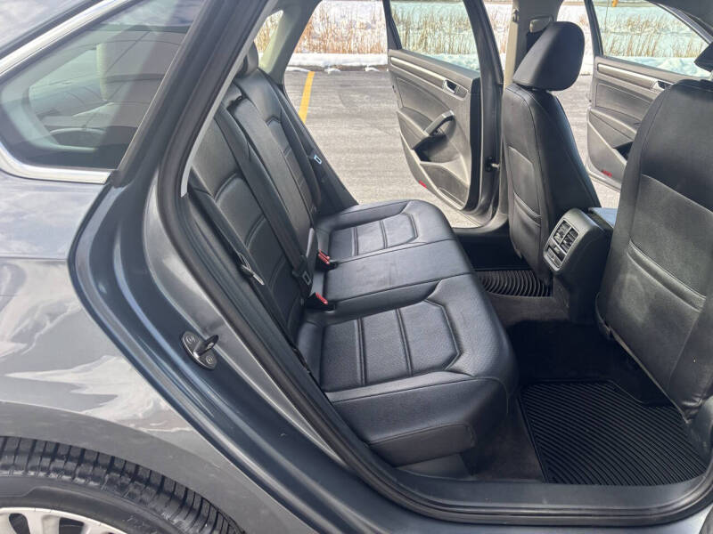 2016 Volkswagen Passat 1.8T SE