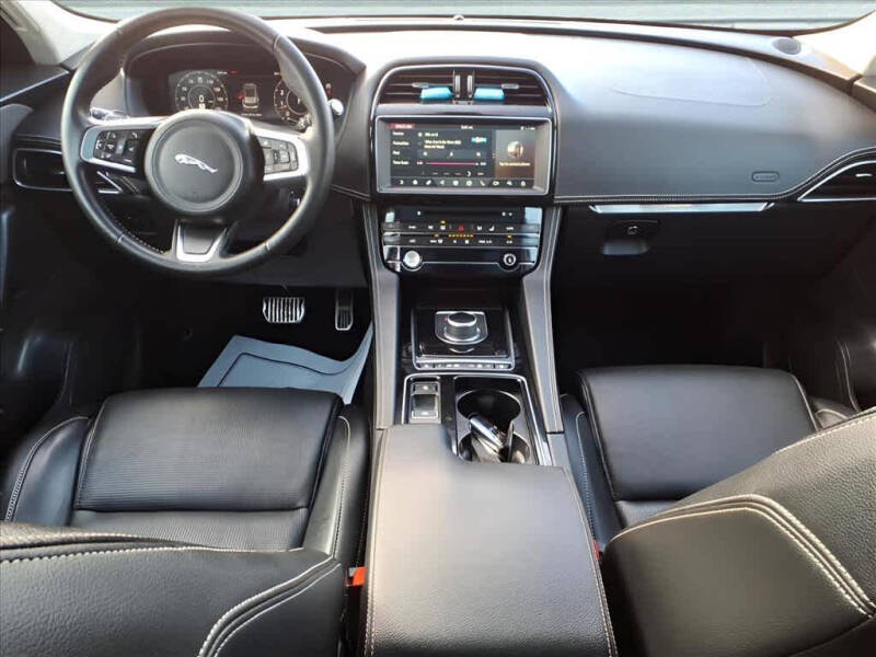 2020 Jaguar F-PACE Checkered Flag Limited Edition