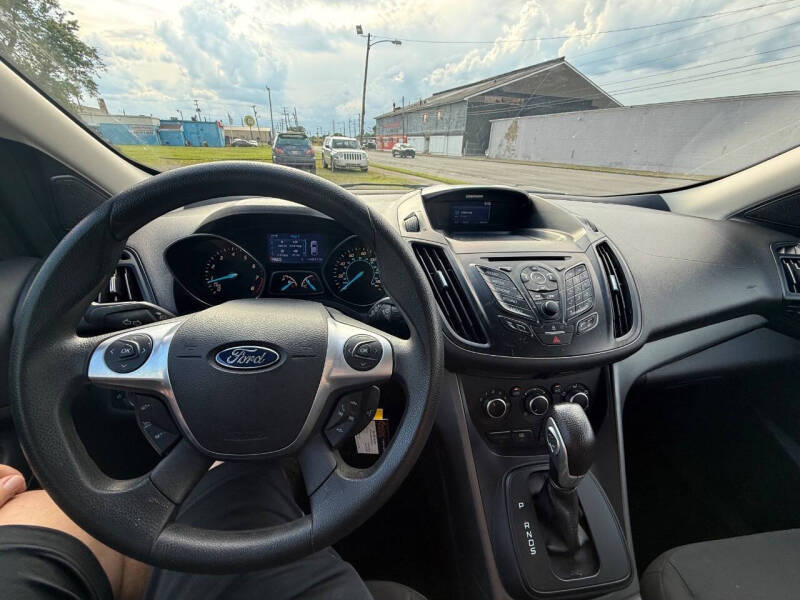 2014 Ford Escape S