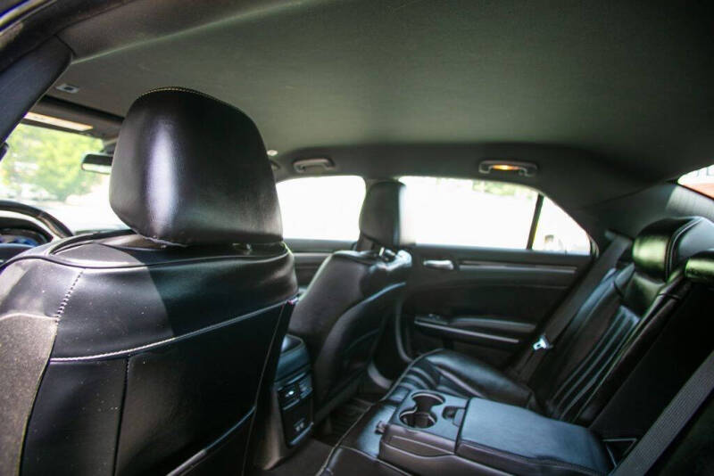 2019 Chrysler 300 S