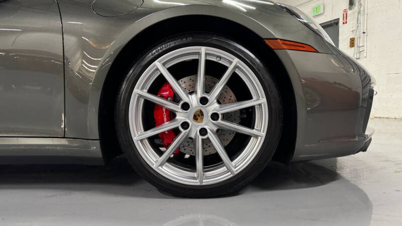 2020 Porsche 911 Carrera S