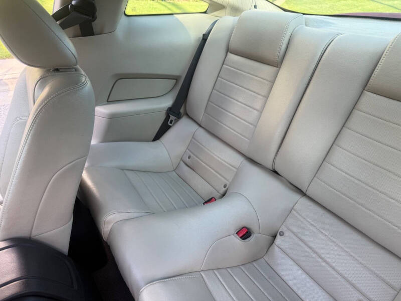 2010 Ford Mustang V6