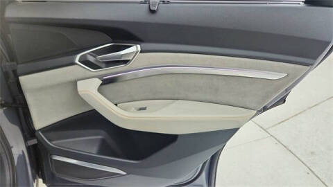 2024 Audi Q8 e-tron quattro Prestige