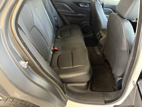 2017 Jaguar F-PACE 35t Premium