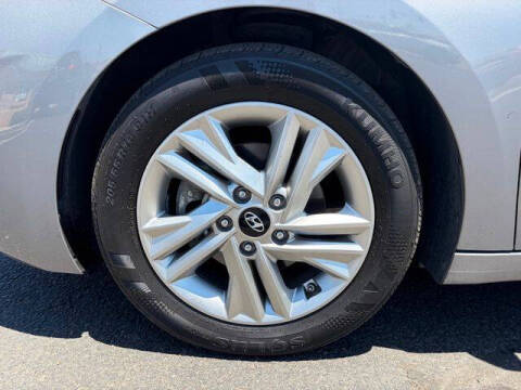 2020 Hyundai Elantra