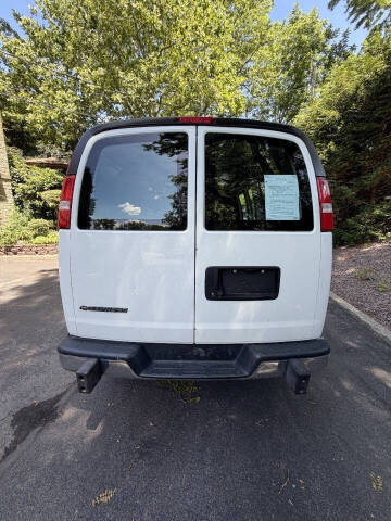 2021 Chevrolet Express 2500
