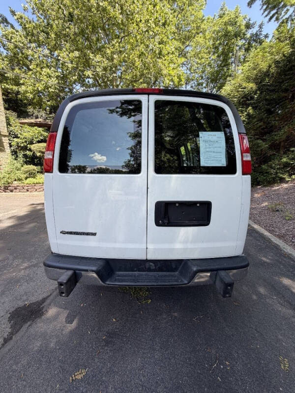 2021 Chevrolet Express 2500