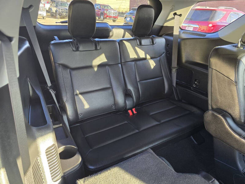 2020 Ford Explorer XLT - Photo 12