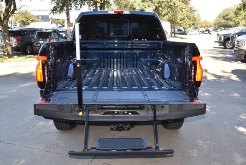 2023 Ford F-150 Lightning Lariat