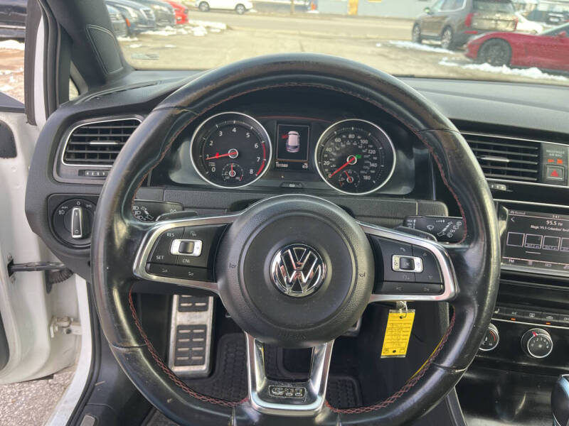 2015 Volkswagen Golf GTI S