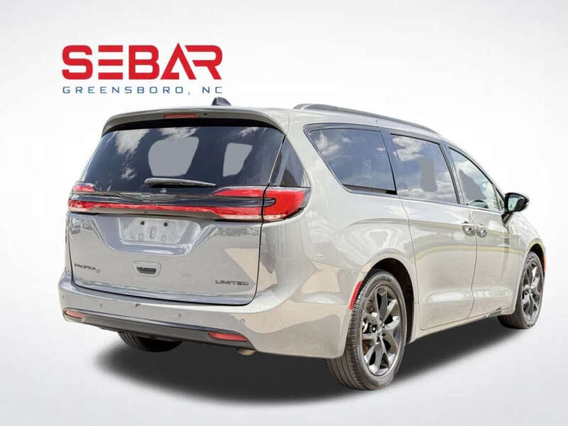2025 Chrysler Pacifica Limited