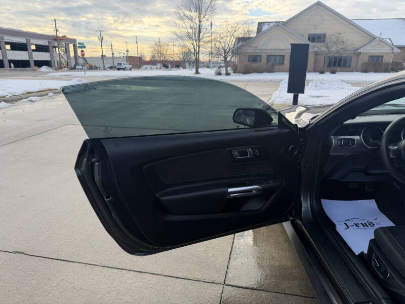 2019 Ford Mustang EcoBoost