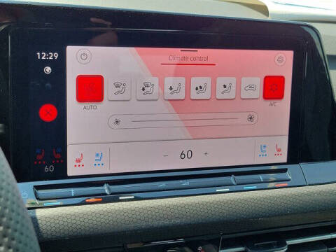 2024 Volkswagen Golf GTI SE