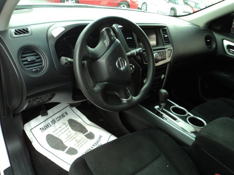 2014 Nissan Pathfinder S