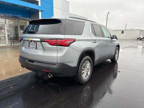 2023 Chevrolet Traverse LT Cloth