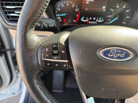 2020 Ford Escape SEL