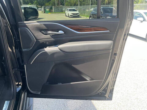 2022 Cadillac Escalade ESV Luxury