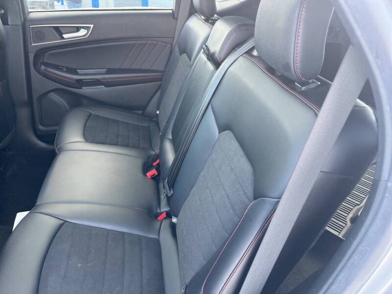 2022 Ford Edge ST-Line