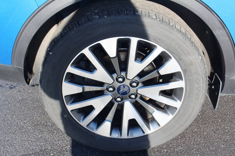 2020 Ford Escape Titanium