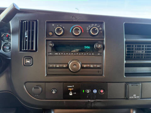 2023 Chevrolet Express 2500