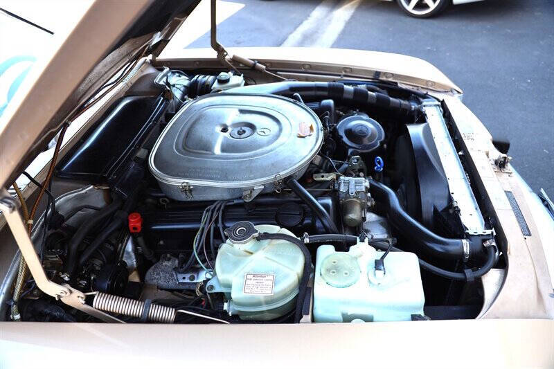 1986 Mercedes-Benz 560-Class 560 SL