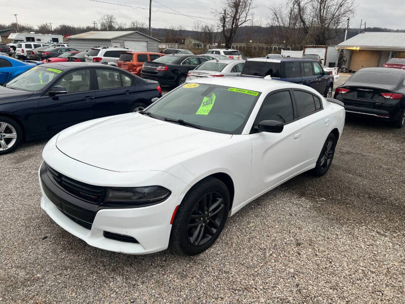 2019 Dodge Charger SXT's photo