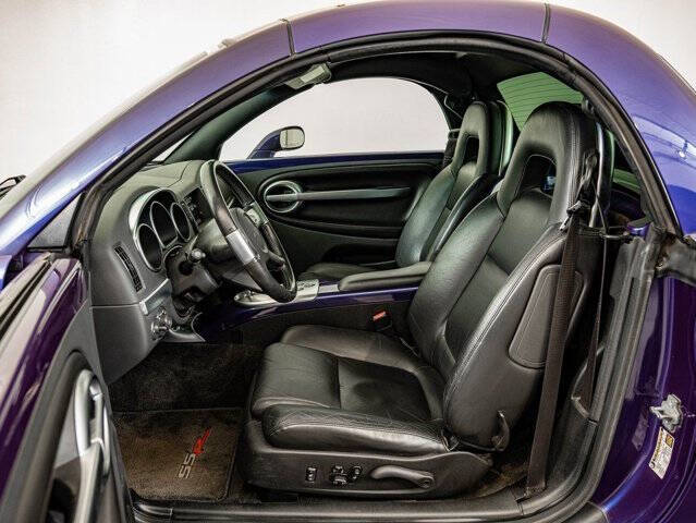 2004 Chevrolet SSR LS