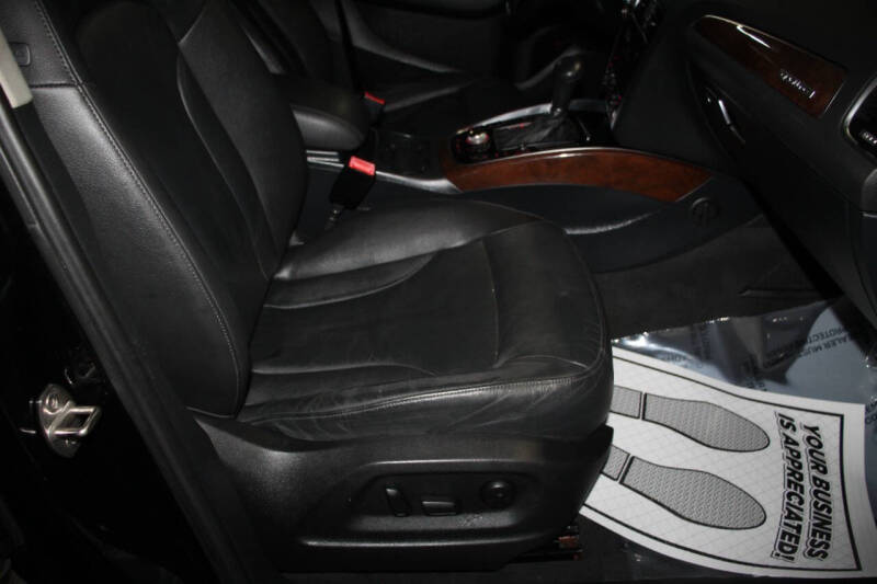 2011 Audi Q5 2.0T quattro Premium Plus