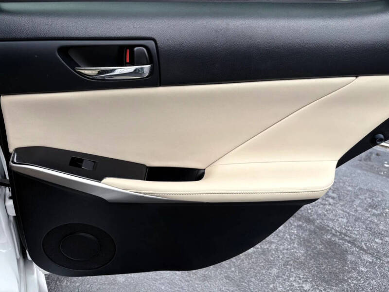 2015 Lexus IS 250