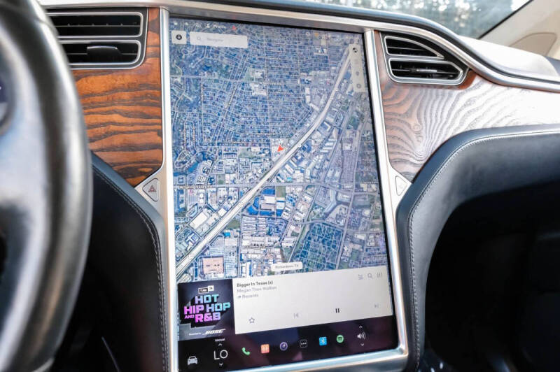 2017 Tesla Model X 75D