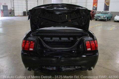 2004 Ford Mustang GT Deluxe