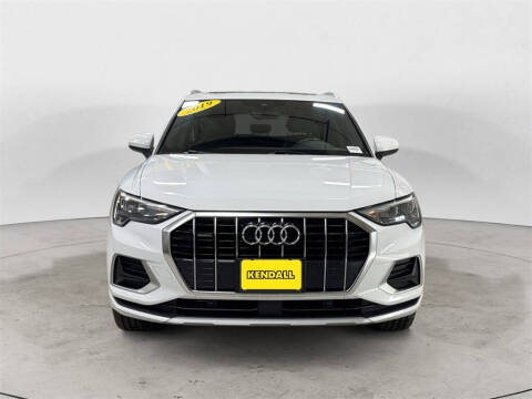 2019 Audi Q3 quattro Premium 45 TFSI