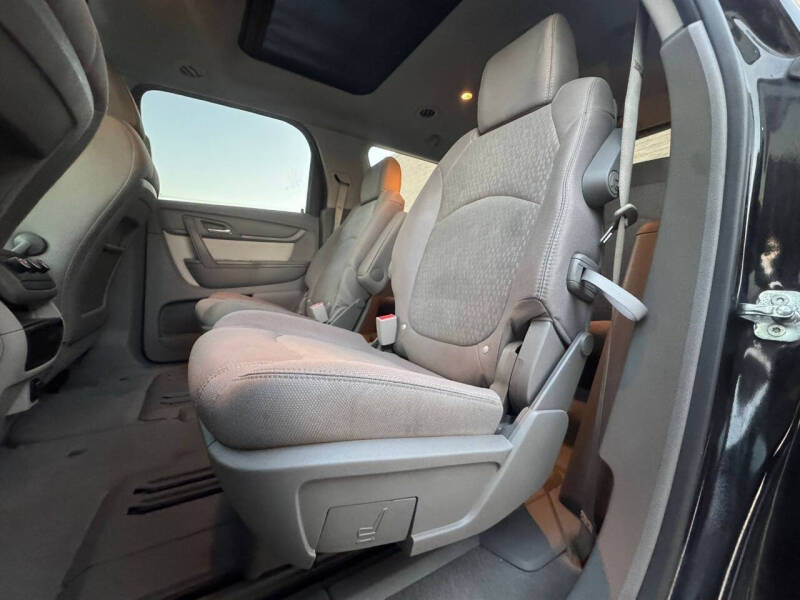 2016 GMC Acadia SLE-2