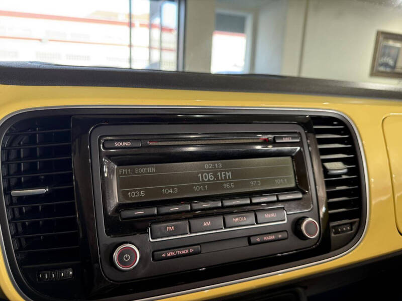 2013 Volkswagen Beetle Convertible