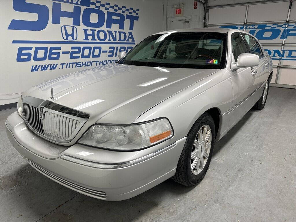 2009 Lincoln Town Car For Sale
