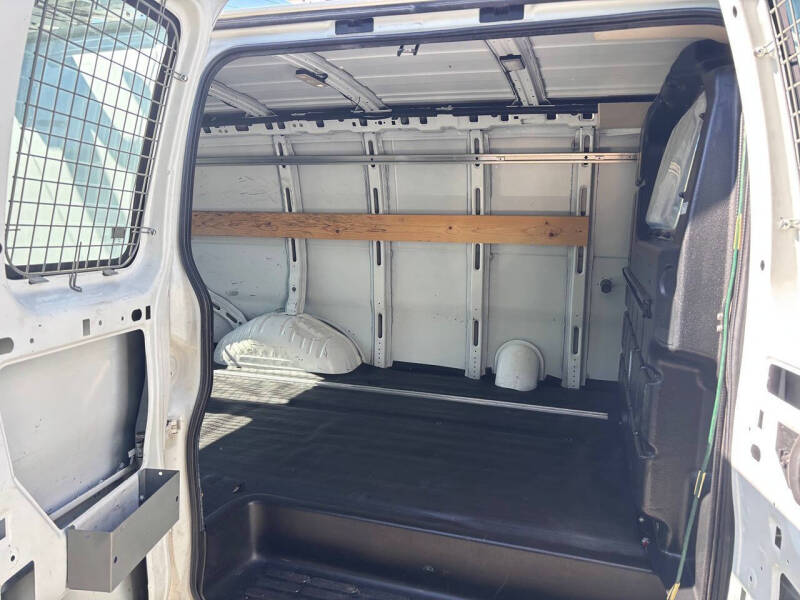 2017 Chevrolet Express 2500