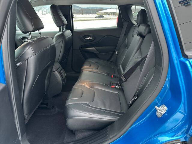 2022 Jeep Cherokee Latitude Lux