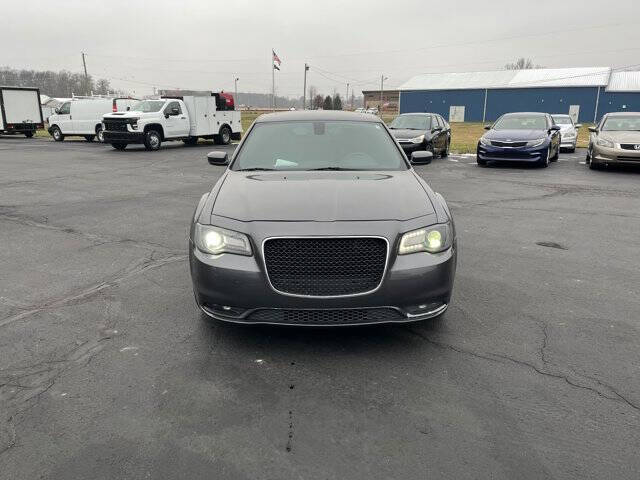 2016 Chrysler 300