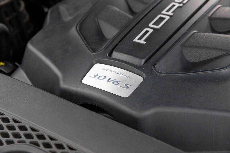 2016 Porsche Macan S