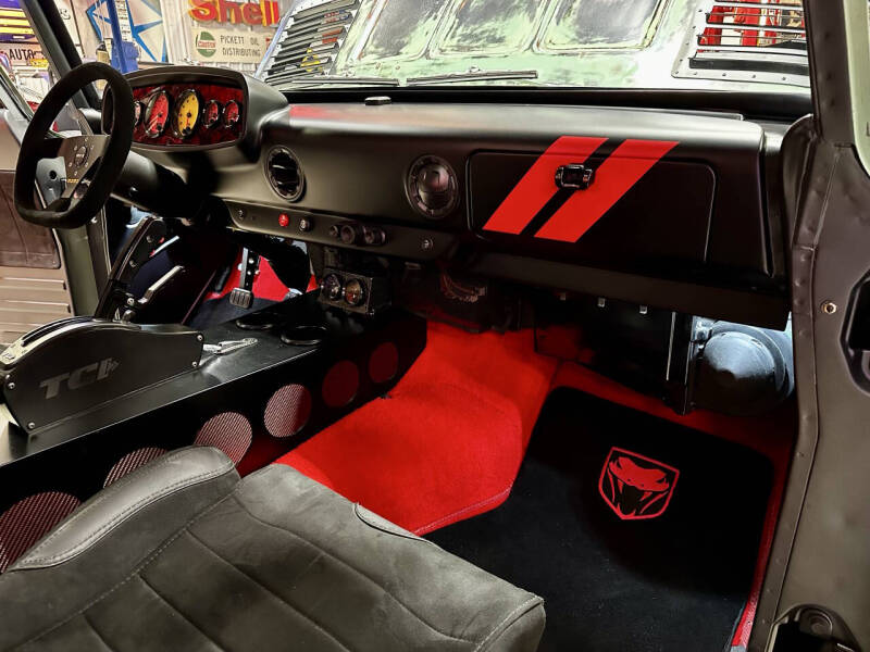 1967 Dodge D100 Pickup