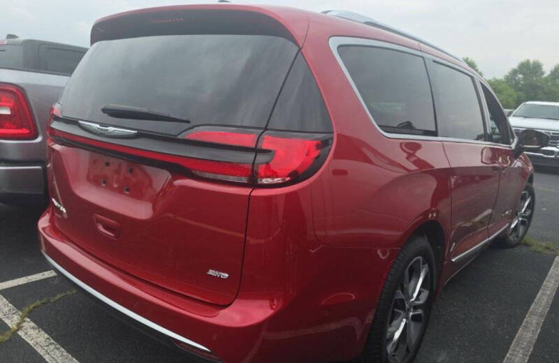 2025 Chrysler Pacifica Pinnacle