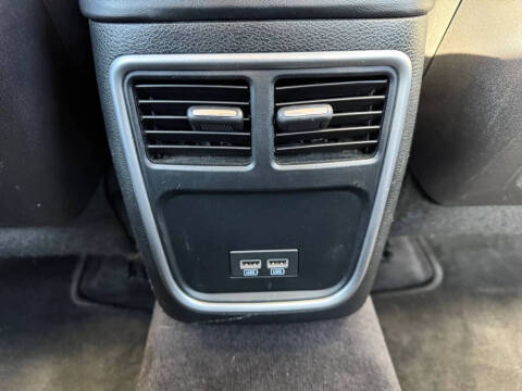 2017 Chrysler 300 Limited