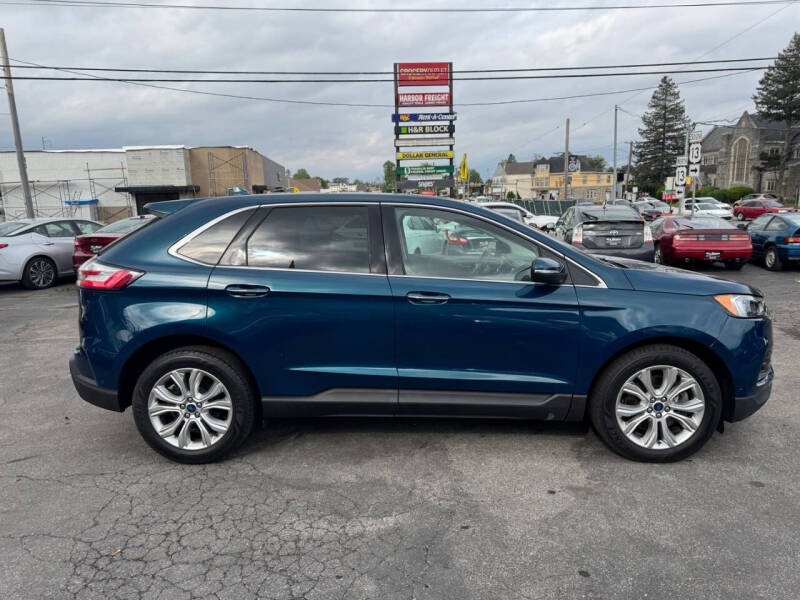 2020 Ford Edge Titanium