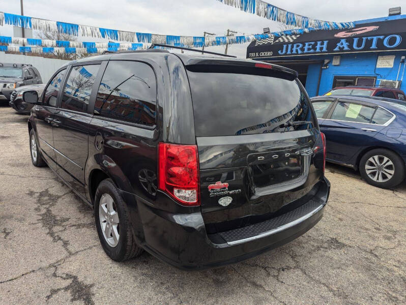 2012 Dodge Grand Caravan SXT photo 4