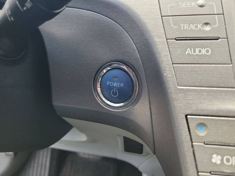 2013 Toyota Prius Three