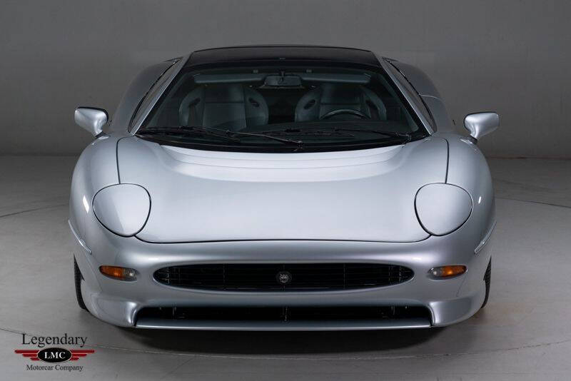 1993 Jaguar XJ 220